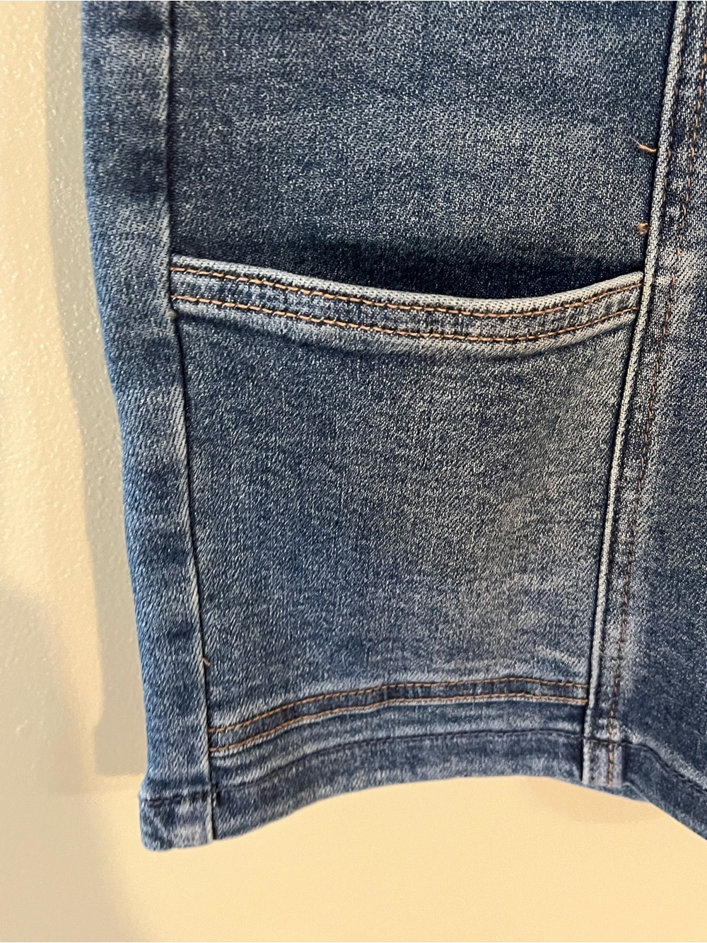 Judy Blue Women's Denim Utility Shorts - Blue L Stretch NWT - Picture 4 of 13